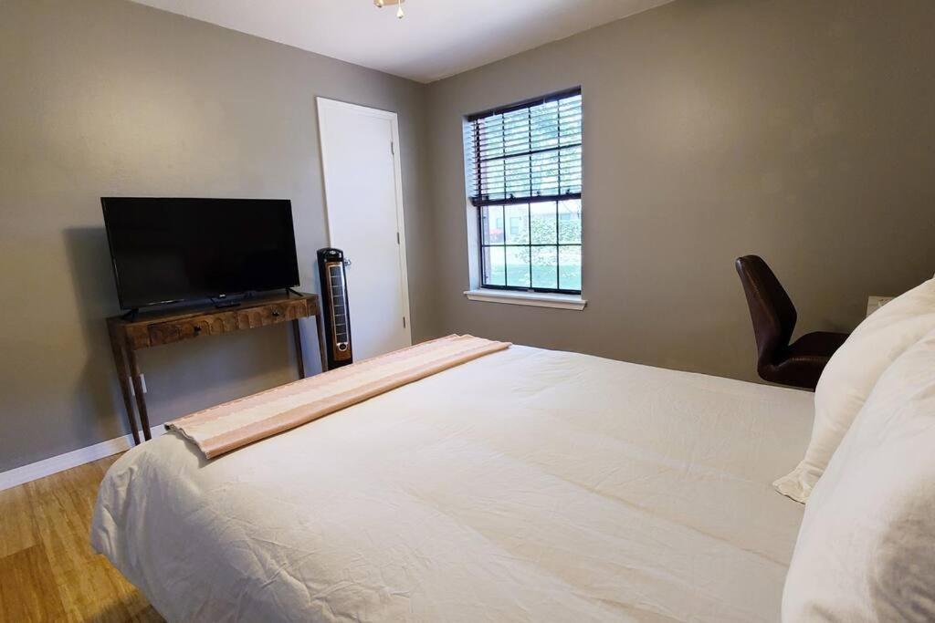 Centrally Located In Rogers And Bentonville! -Private Rooms Dış mekan fotoğraf