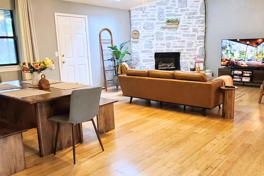 Centrally Located In Rogers And Bentonville! -Private Rooms Dış mekan fotoğraf